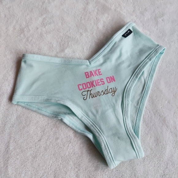 New PINK cheekster size XXS - Picture 13 of 16